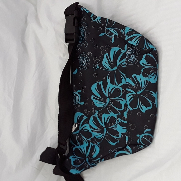 COPY - Hawaii Spirit large fanny pack NWT - Picture 2 of 3